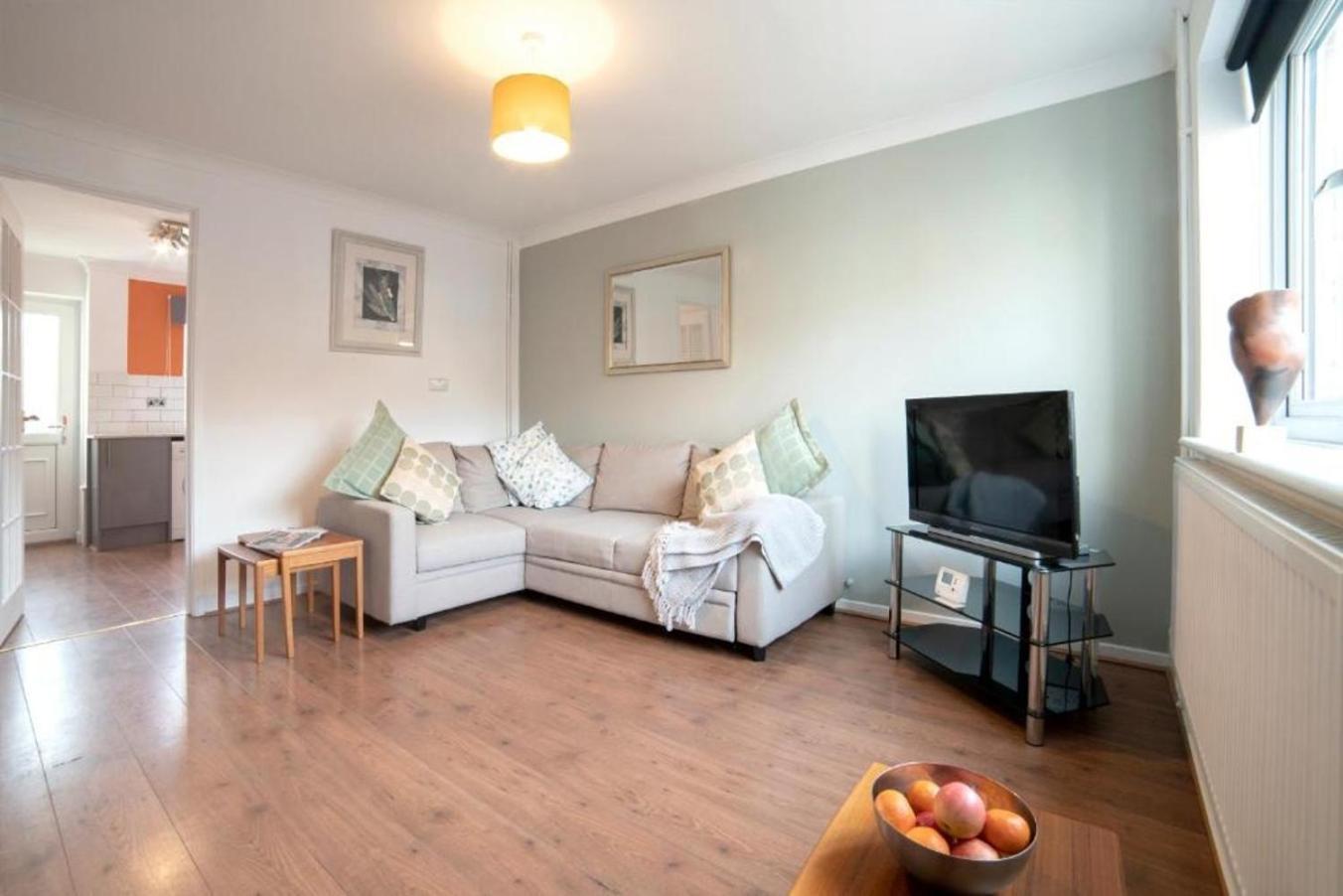 Modern 2 Bed House Close To Village Centre Kidlington Exteriér fotografie